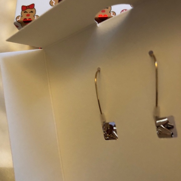 Betsey Johnson Gold Tone Metal Bow Drop Earrings Crystal Accents NIB - Picture 9 of 13